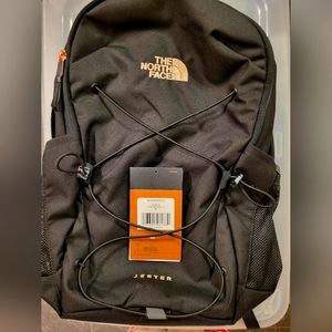 NWT North face Jesper backpack 27 L
